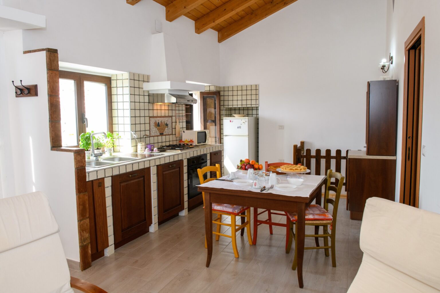 Cocina y zona de comedor