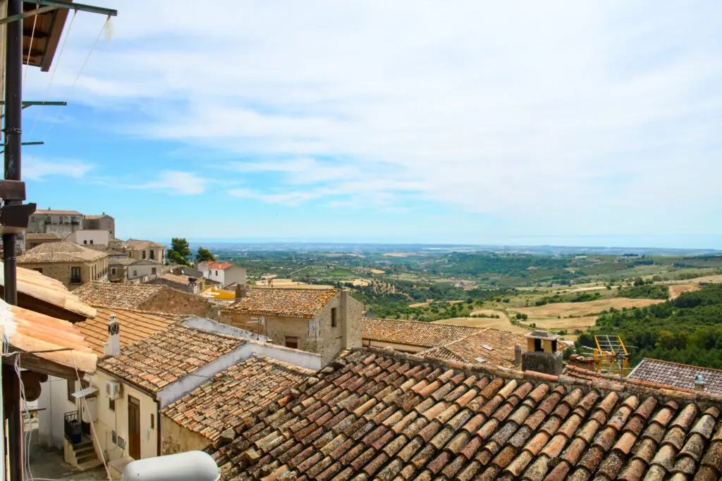Vista panoramica dei tetti di Nova Siri e del Mar Ionio dal B&B Terrazzo sullo Ionio